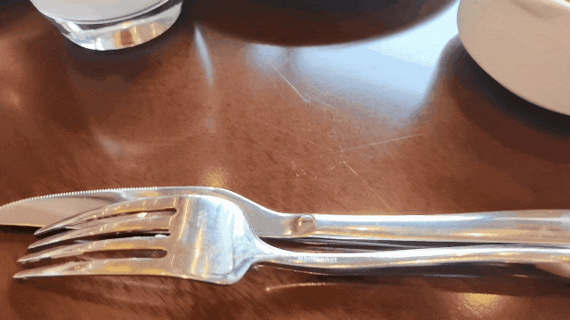 http://qnimg.zowoyoo.com/img/6247575/1751698400711.gif